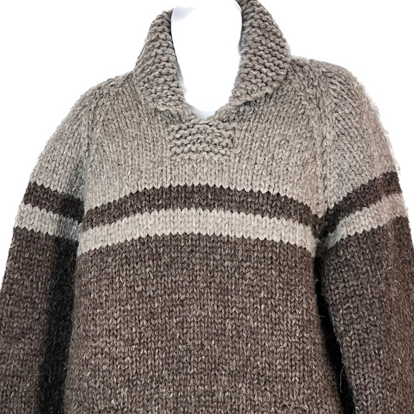 White Buffalo Sweater Chunky Wool Pullover Size S / M Brown Handknit Handmade - Picture 2 of 3